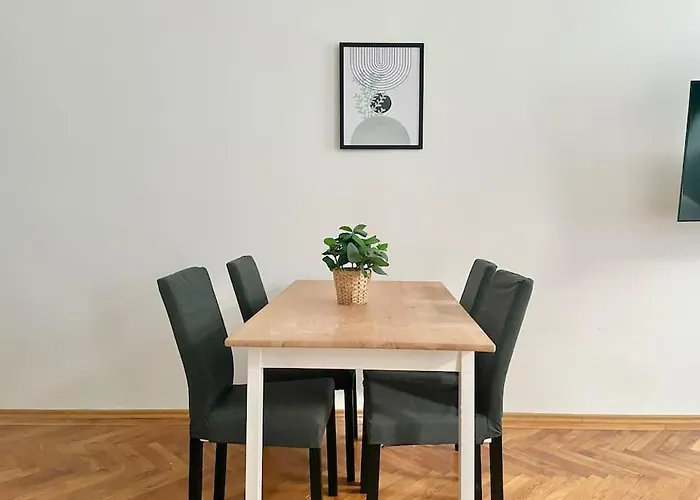 Sunny & Cosy Apartment